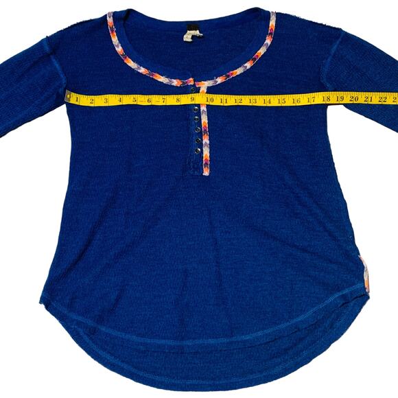 WE THE FREE Henley S Rainbow Trim Thermal Slouchy Rounded Hem Free People - Picture 5 of 8
